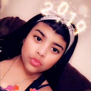 Meet your Posher, Ana